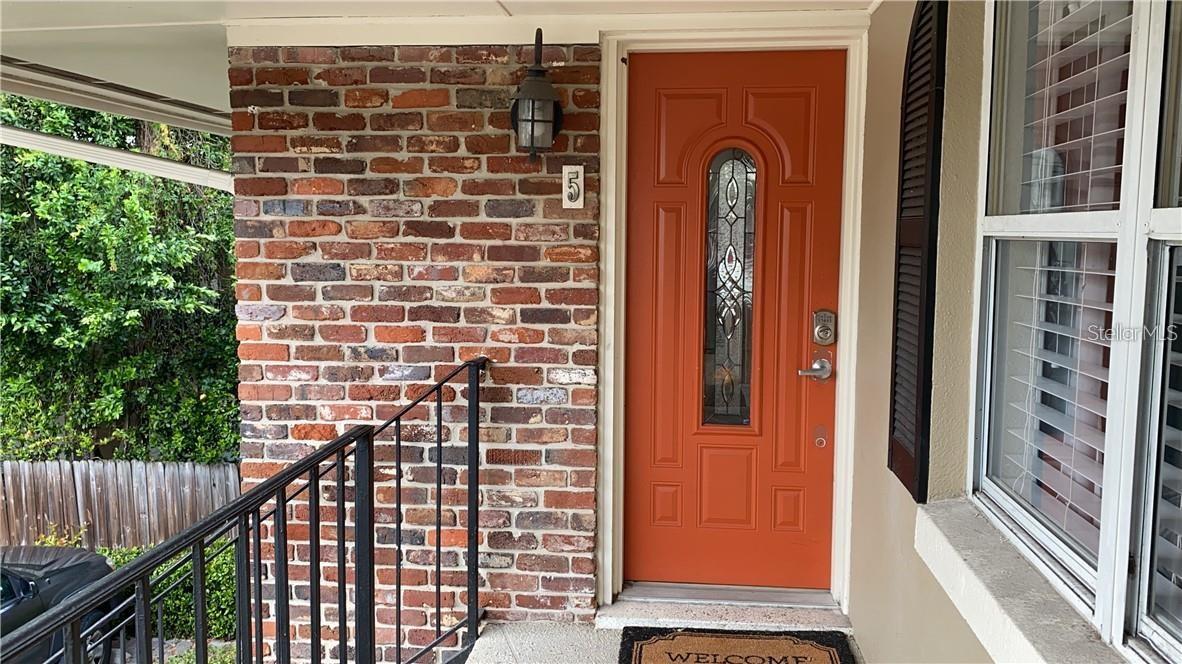 Image 4 of 18 For 719 Mount Vernon Street 5