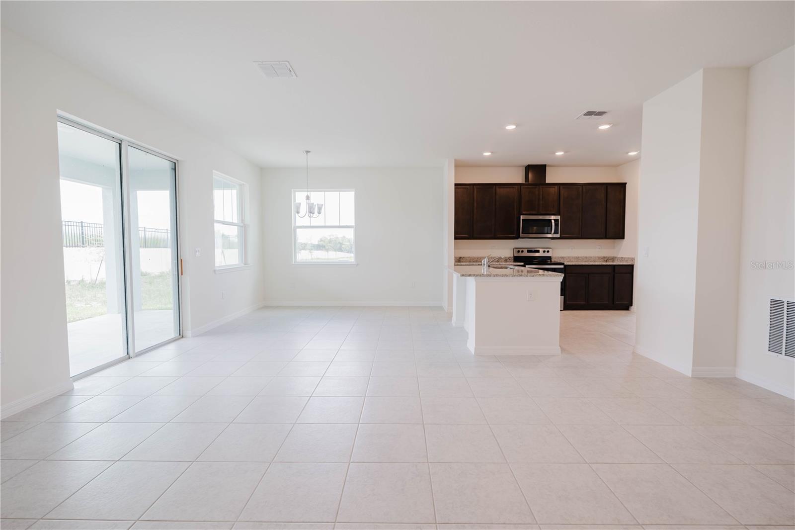 Image 4 of 34 For 2355 Selenia Street