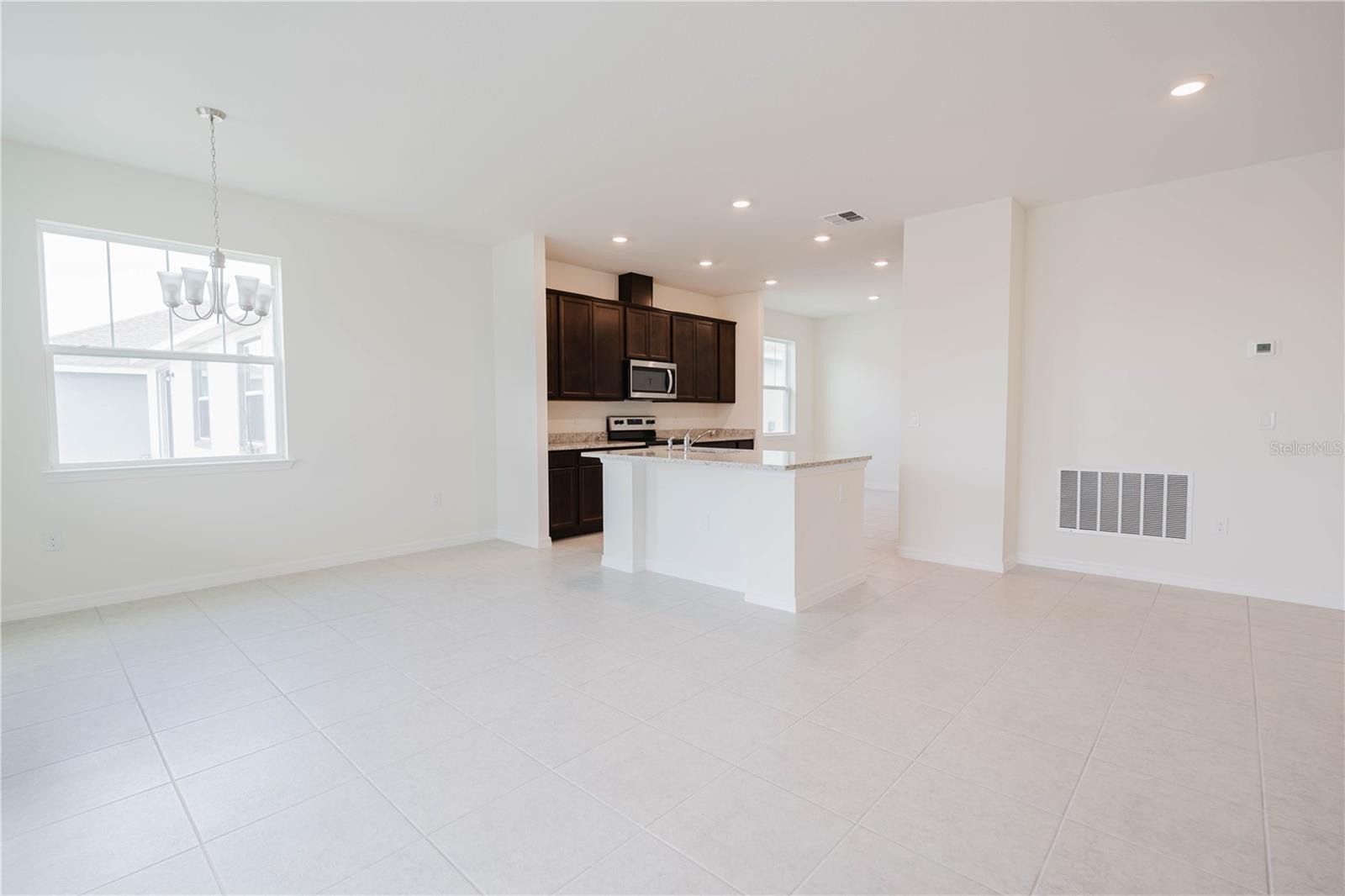 Image 5 of 34 For 2355 Selenia Street
