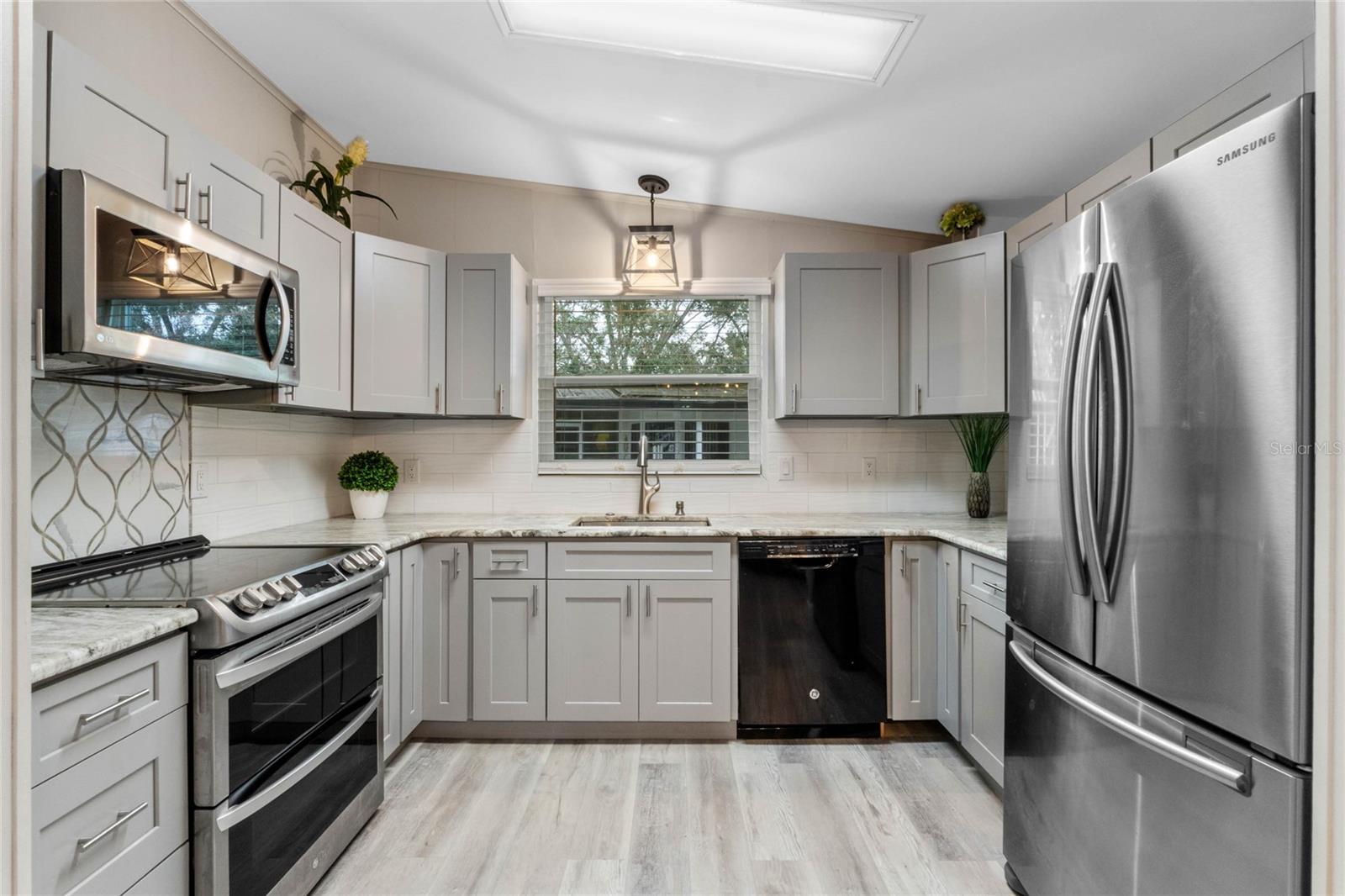 Image 9 of 33 For 228 Westwood Drive