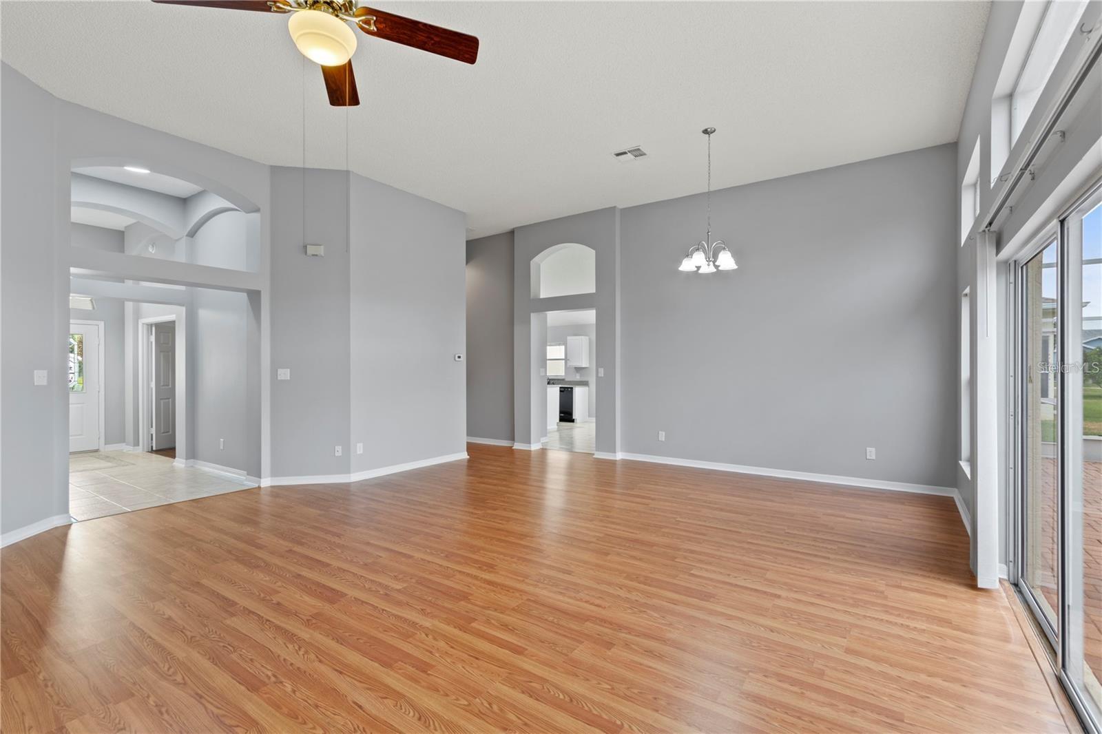 Image 5 of 43 For 4731 Summerbridge Circle