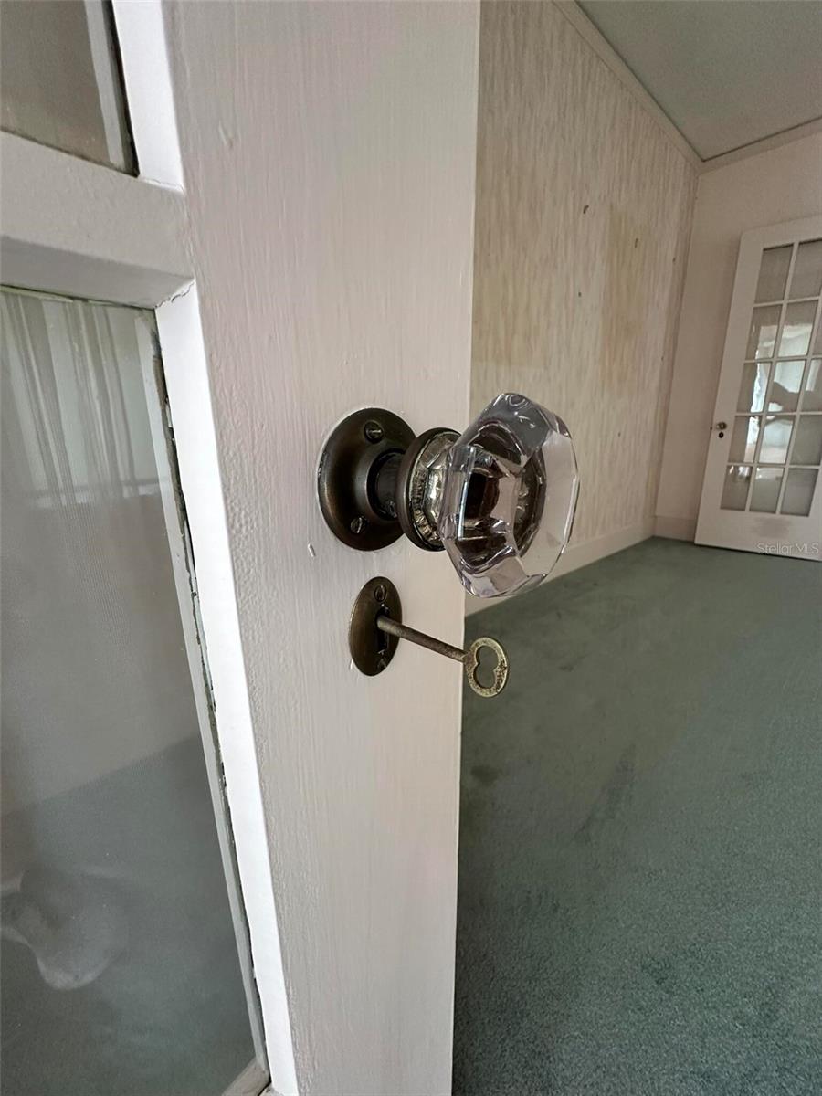 Image 10 of 31 For 901 17th Avenue Ne