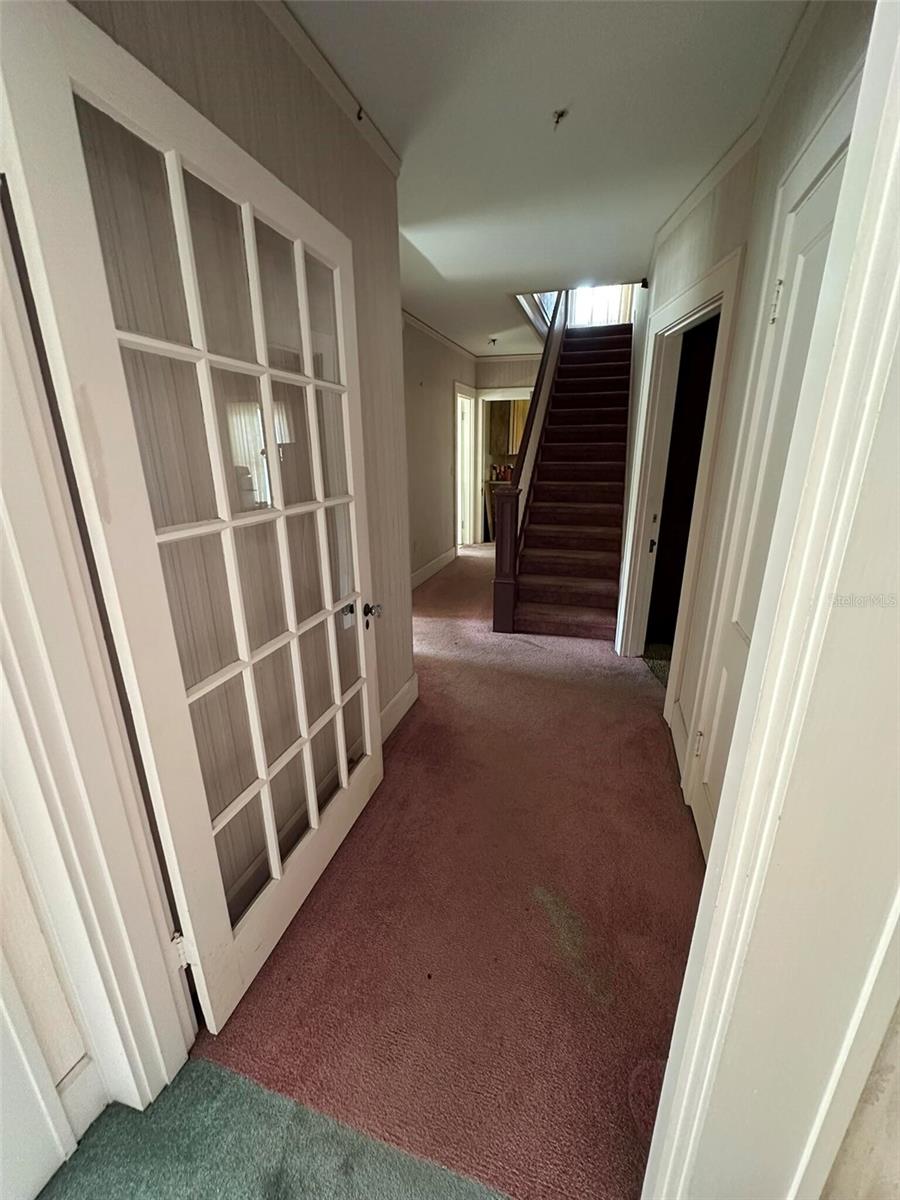 Image 15 of 31 For 901 17th Avenue Ne