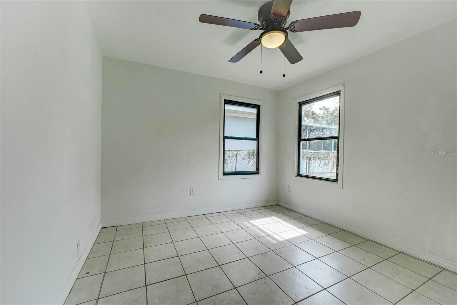 Image 16 of 25 For 1835 Wilton Avenue