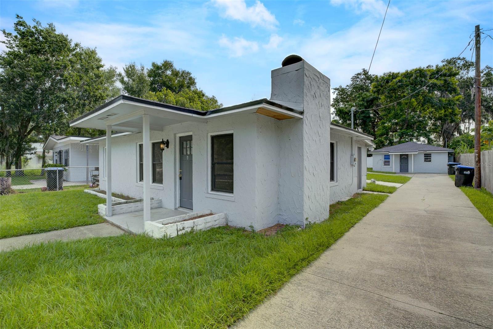Image 3 of 25 For 1835 Wilton Avenue