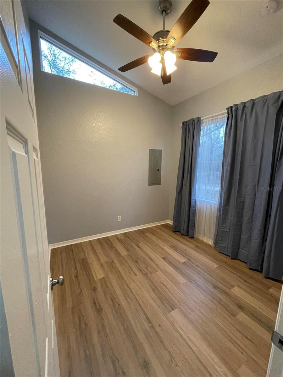 Image 5 of 13 For 4249 129th Boulevard