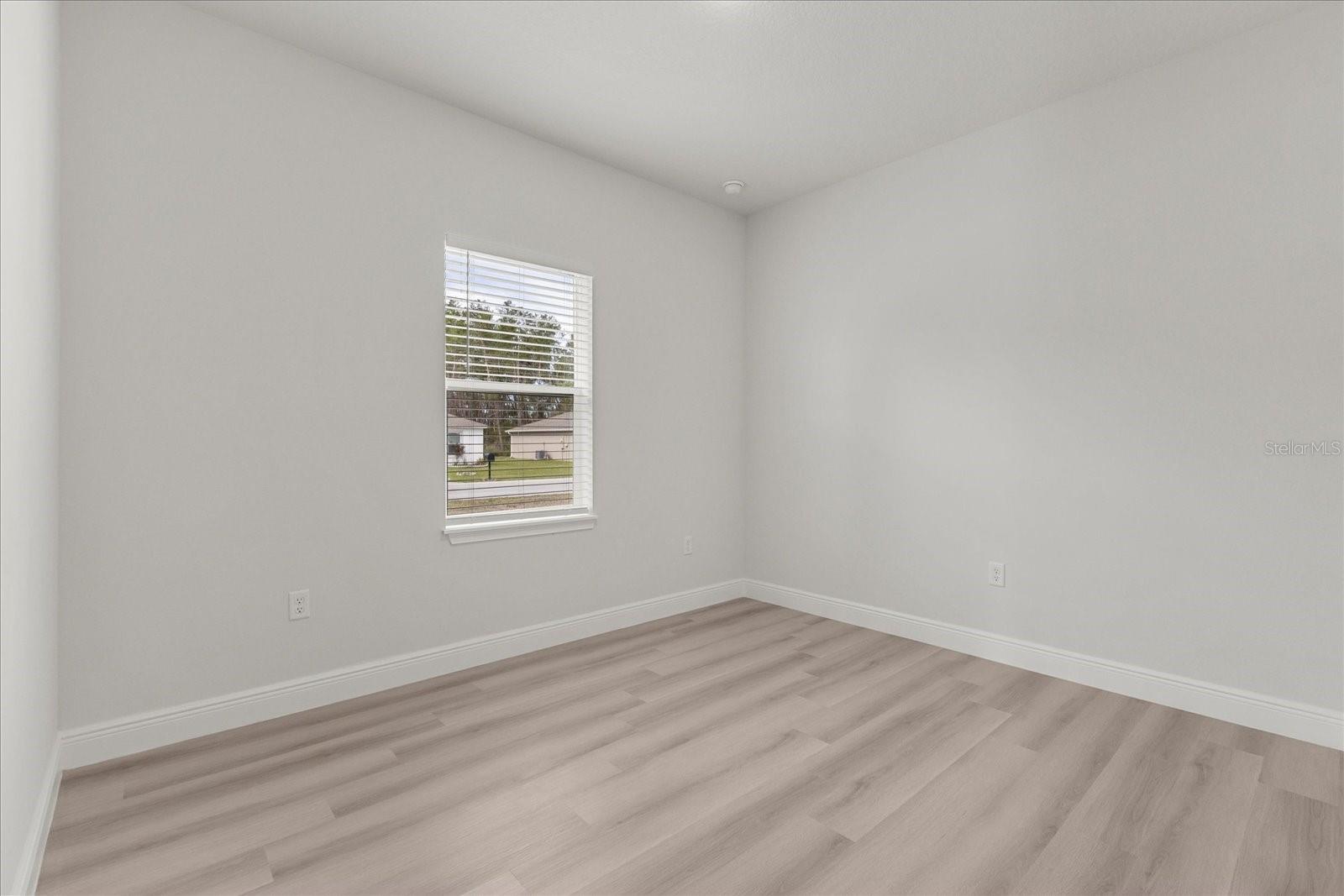 Image 13 of 32 For 4016 151st Street