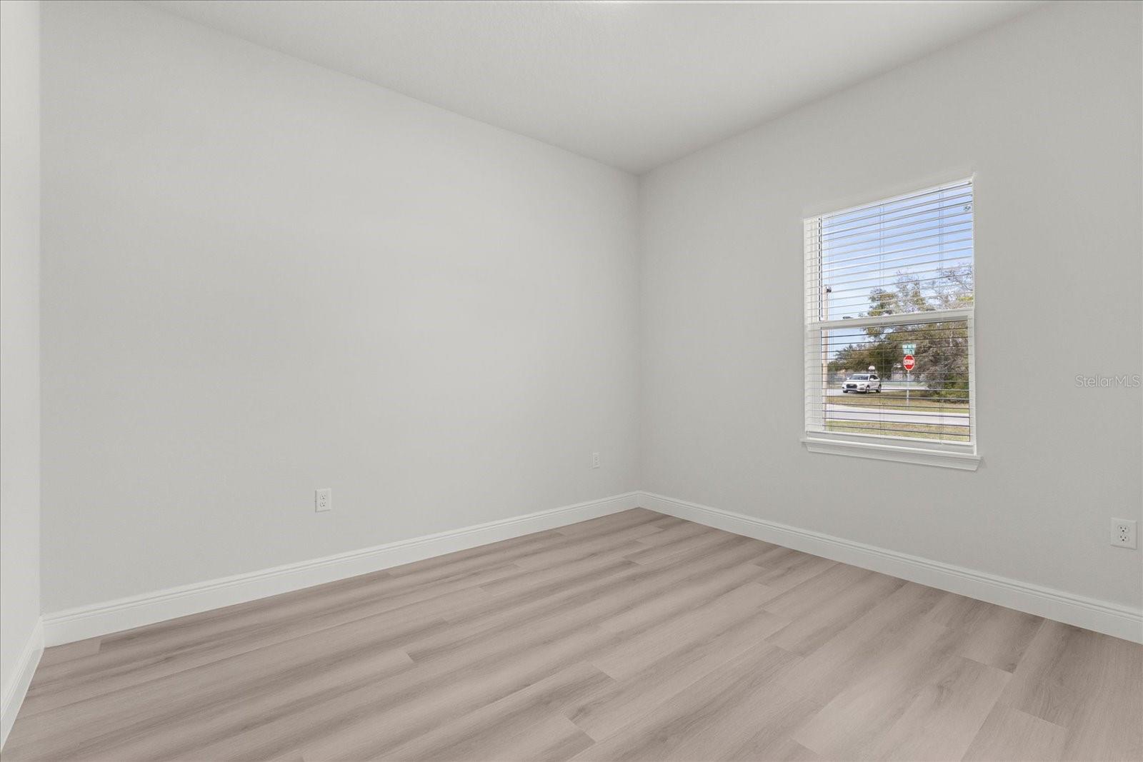 Image 16 of 32 For 4016 151st Street