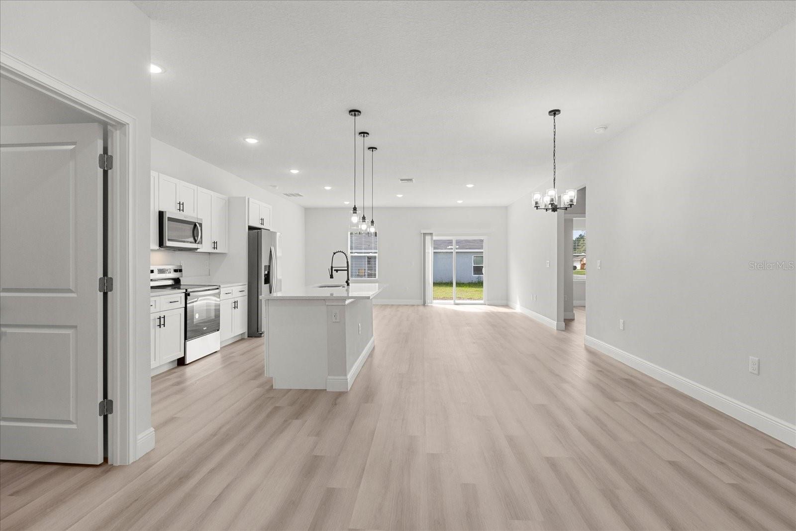 Image 4 of 32 For 4016 151st Street