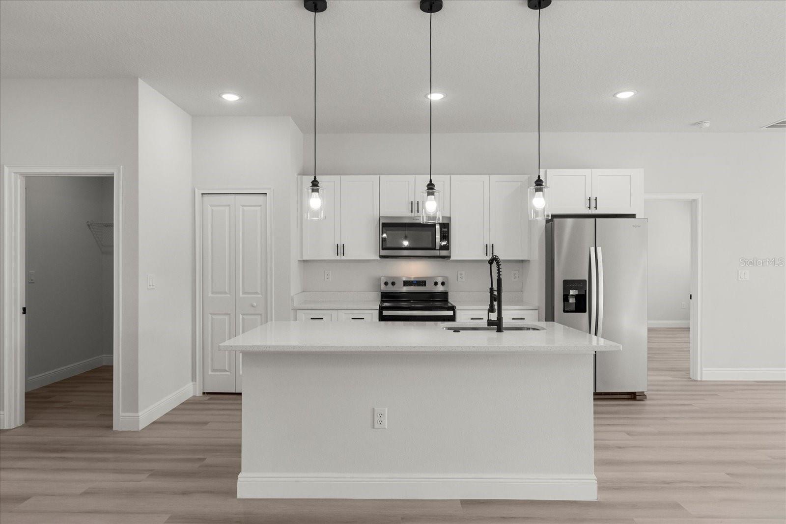 Image 5 of 32 For 4016 151st Street
