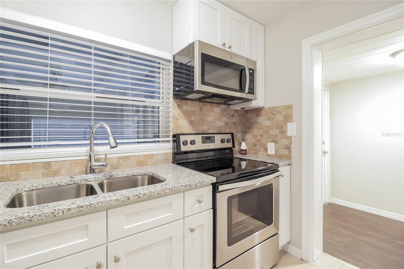 Image 6 of 16 For 1609 Pinewood Drive