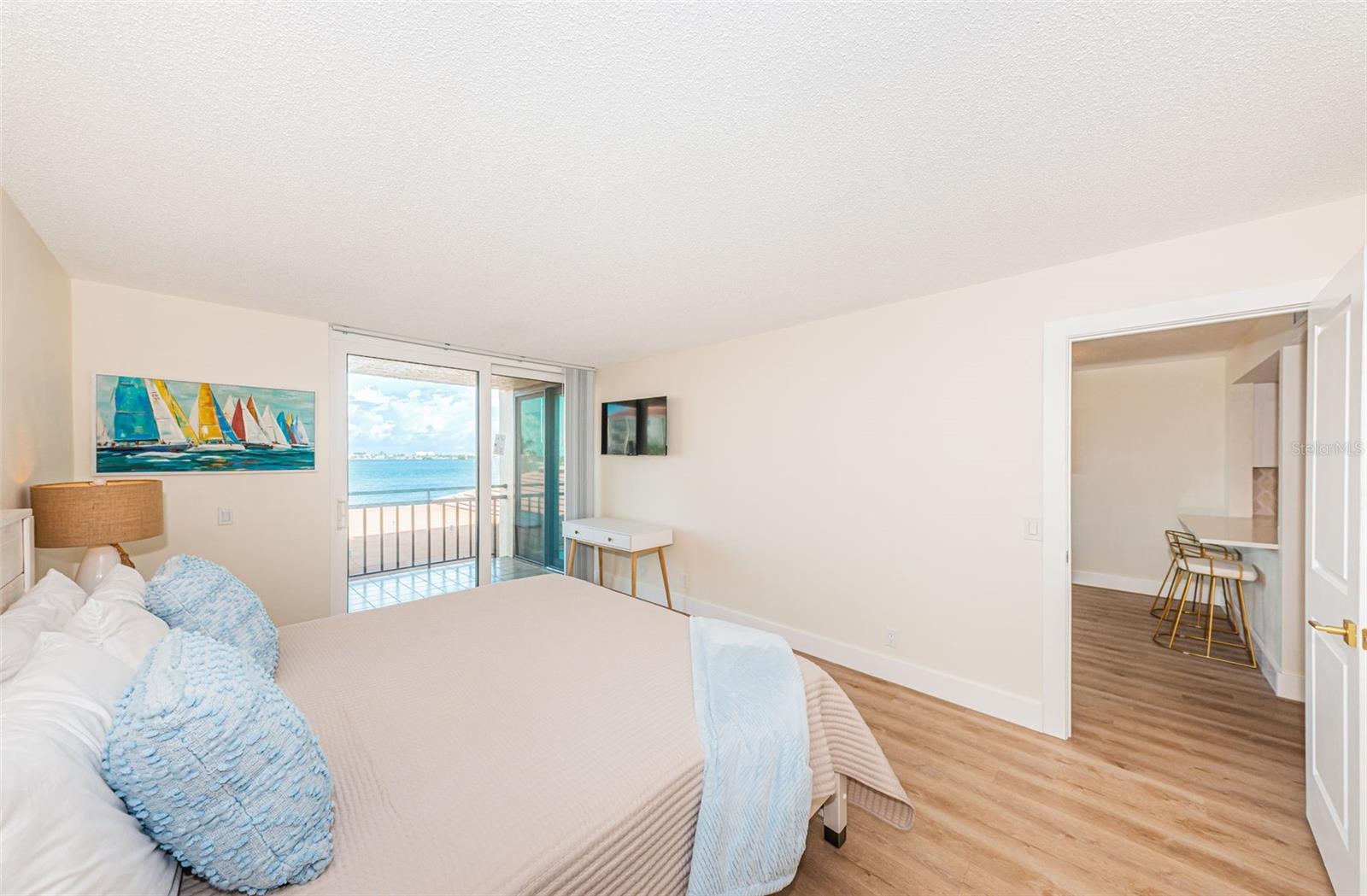 Image 19 of 50 For 6177 Sun Boulevard 307