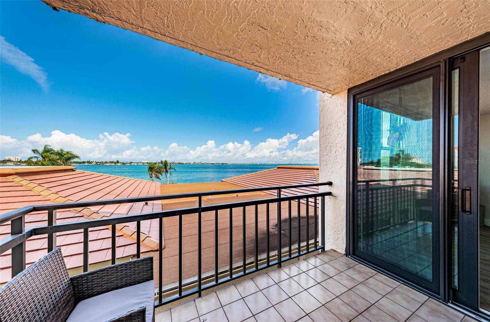Image 31 of 50 For 6177 Sun Boulevard 307