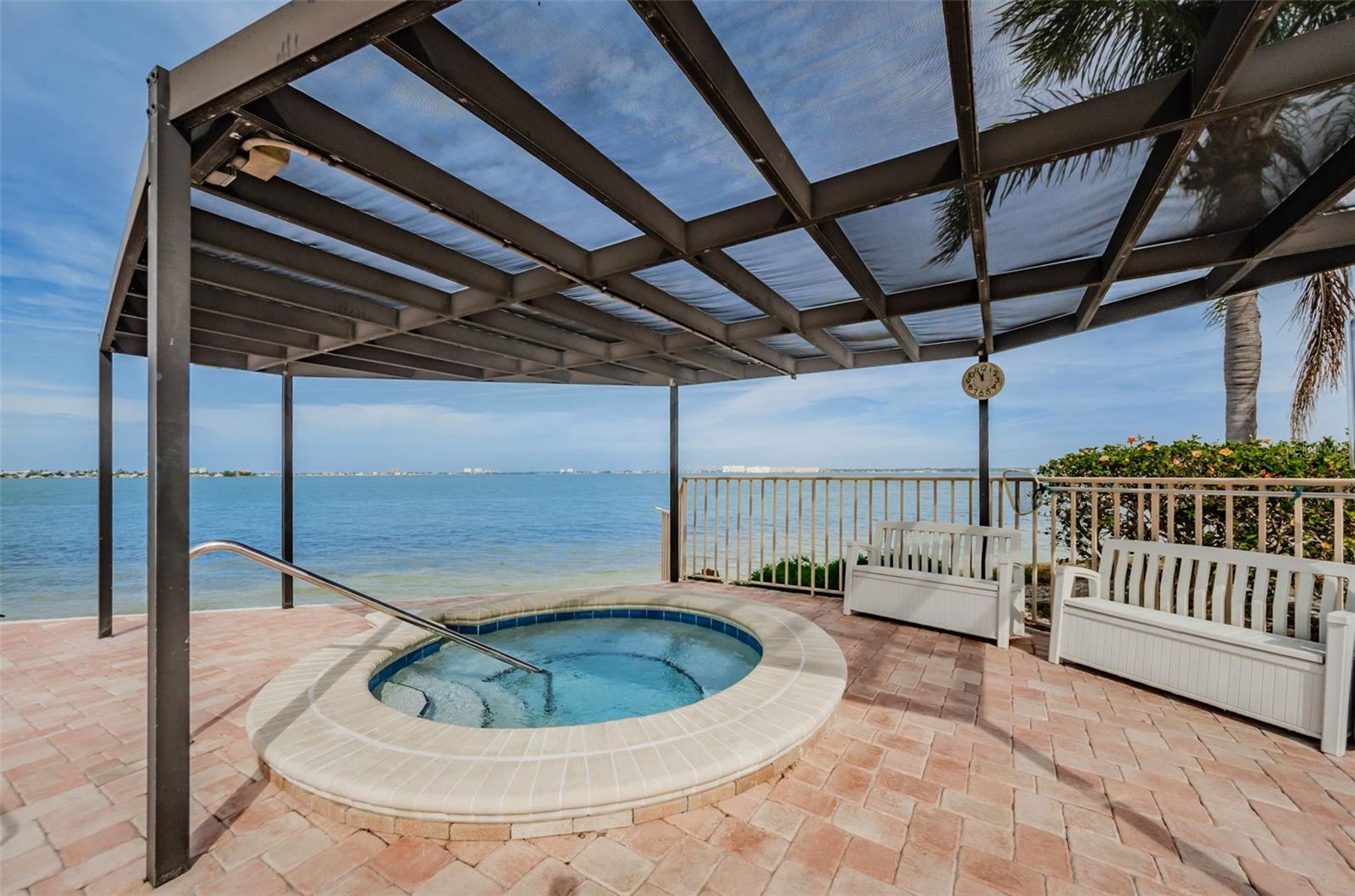 Image 32 of 50 For 6177 Sun Boulevard 307