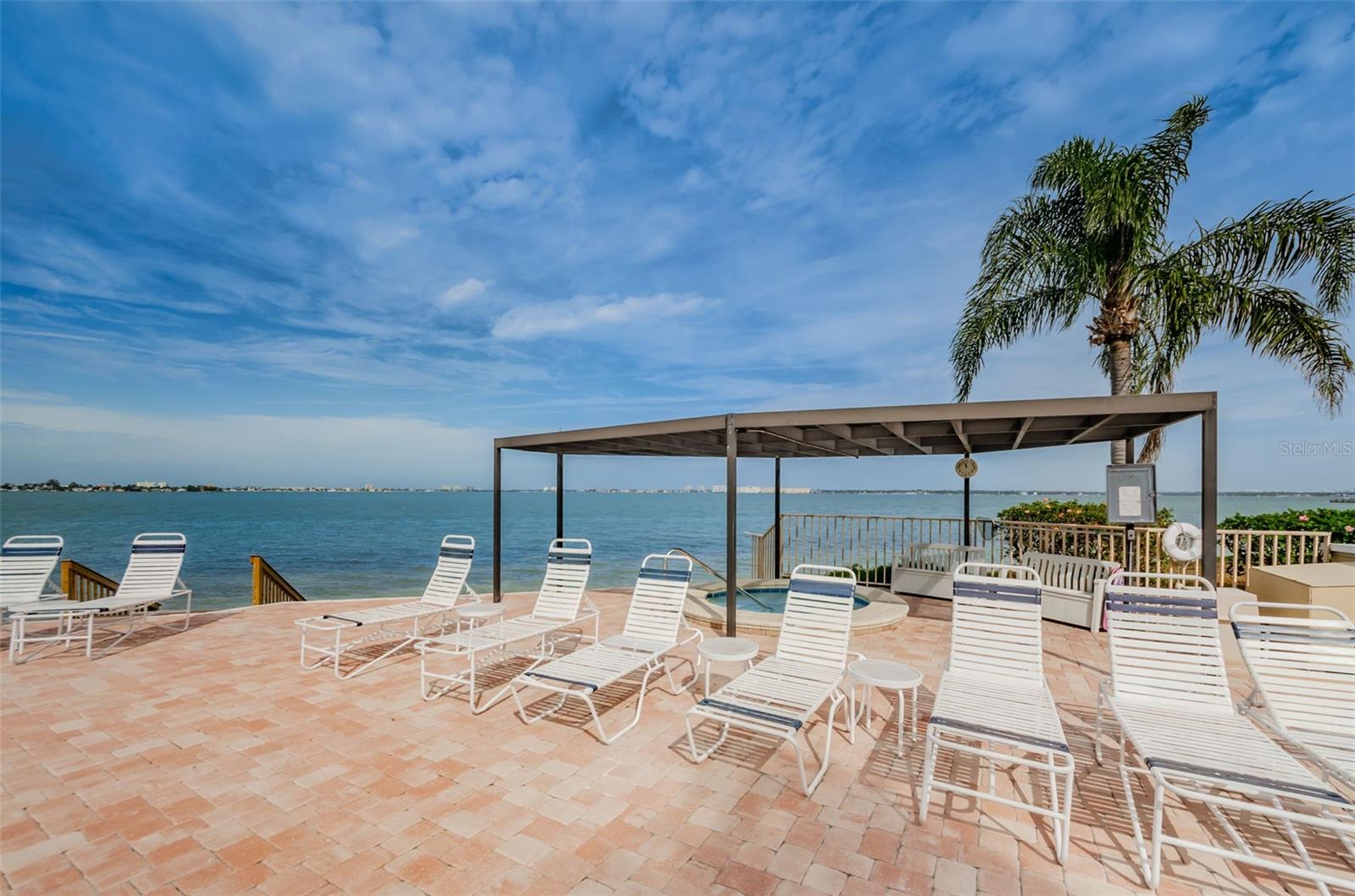 Image 33 of 50 For 6177 Sun Boulevard 307