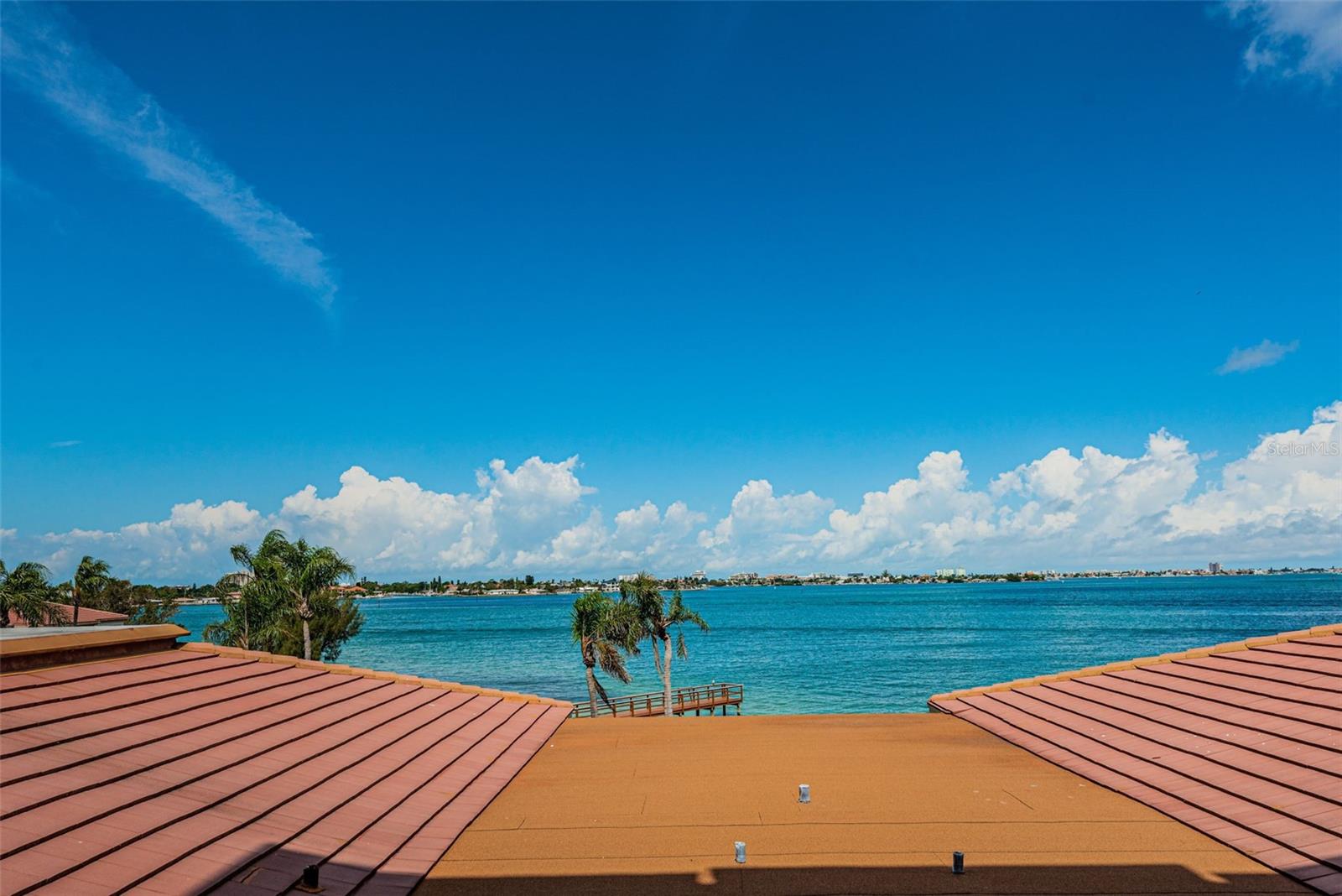 Image 37 of 50 For 6177 Sun Boulevard 307
