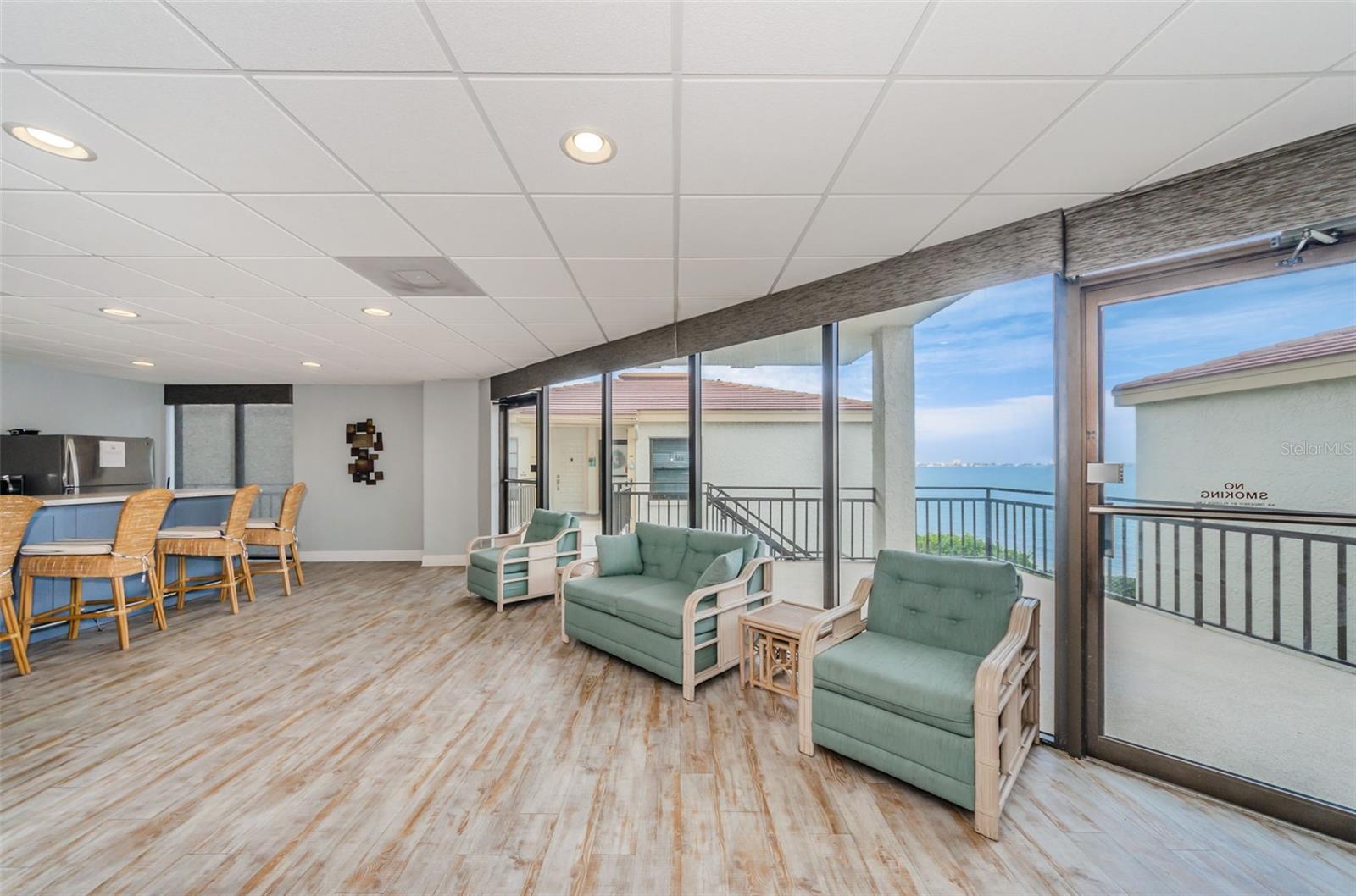 Image 44 of 50 For 6177 Sun Boulevard 307