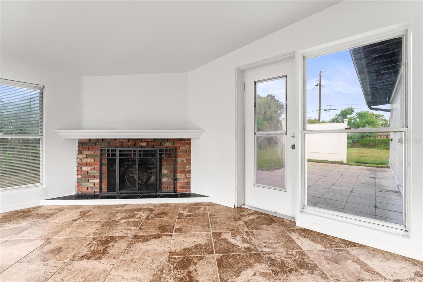 Image 15 of 48 For 8216 Hilton Way