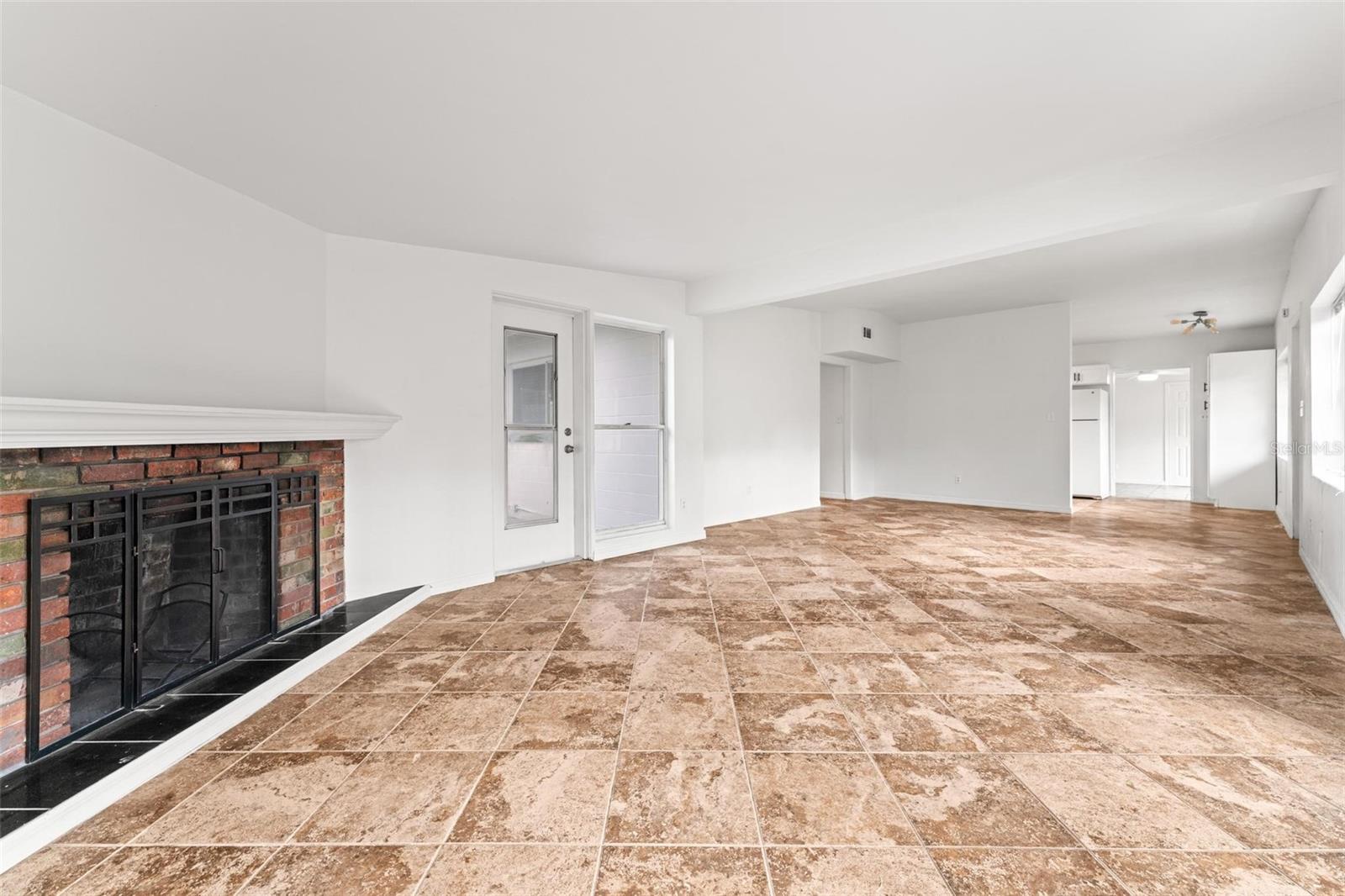 Image 16 of 48 For 8216 Hilton Way