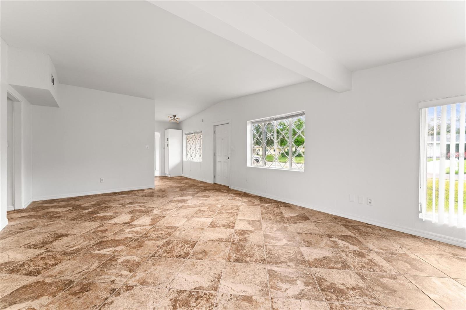 Image 17 of 48 For 8216 Hilton Way