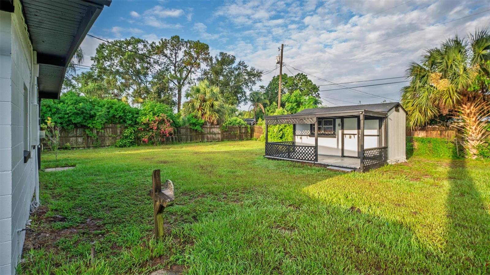 Image 33 of 48 For 8216 Hilton Way