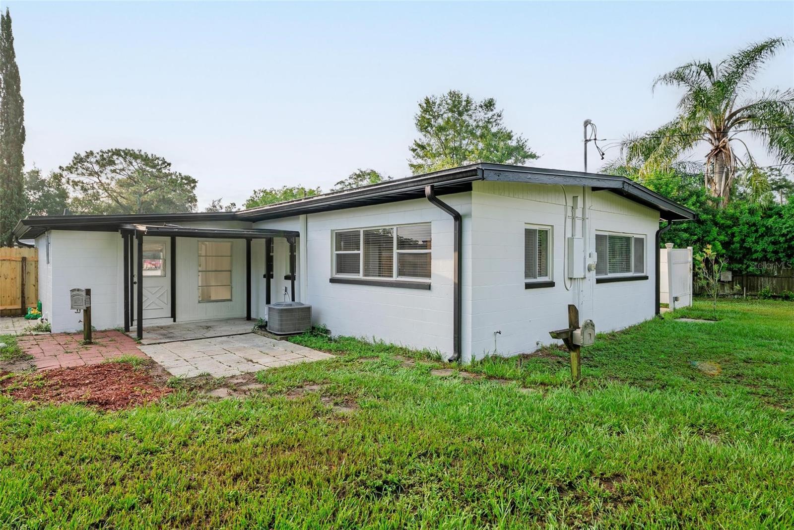 Image 36 of 48 For 8216 Hilton Way