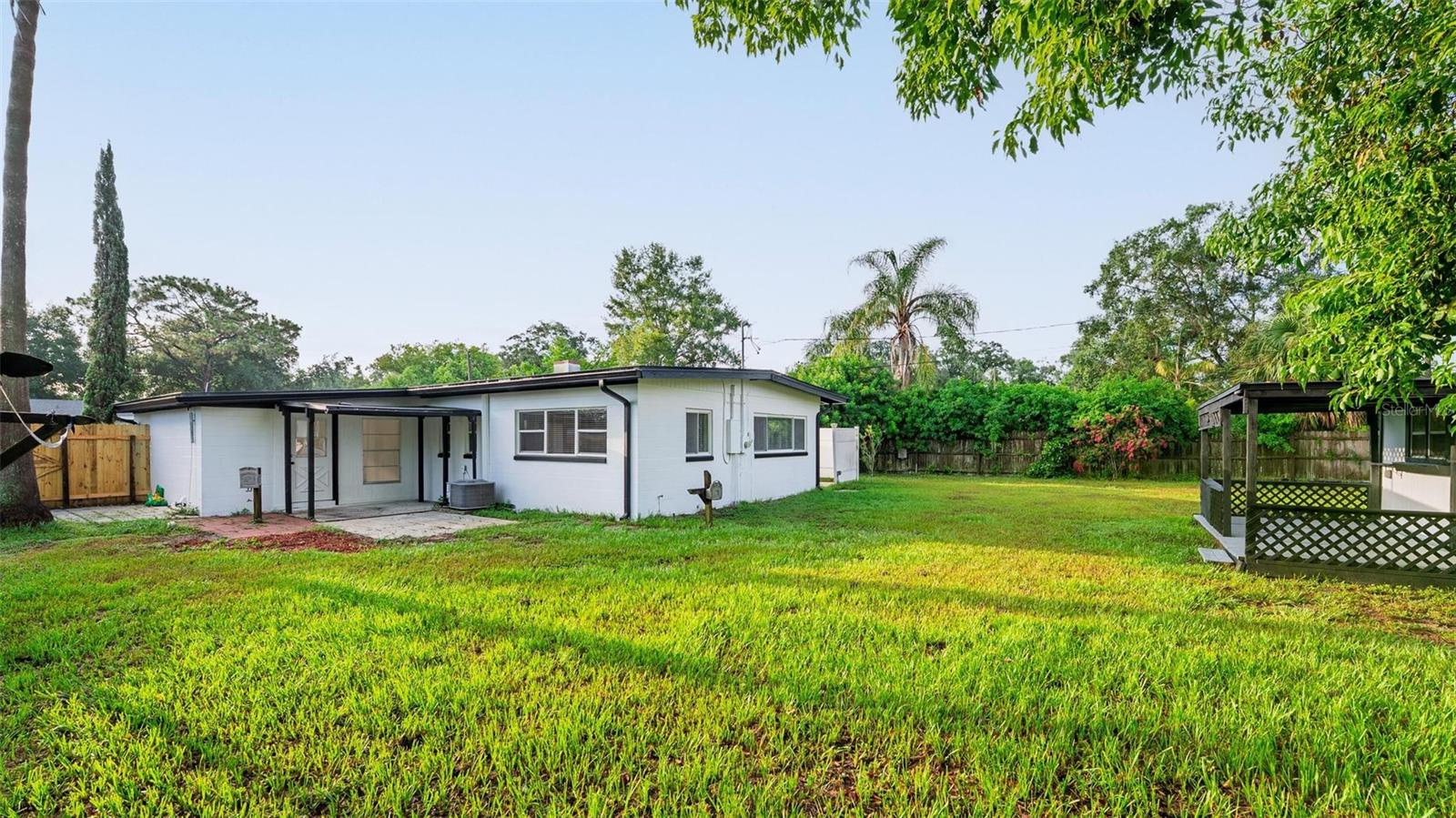 Image 39 of 48 For 8216 Hilton Way