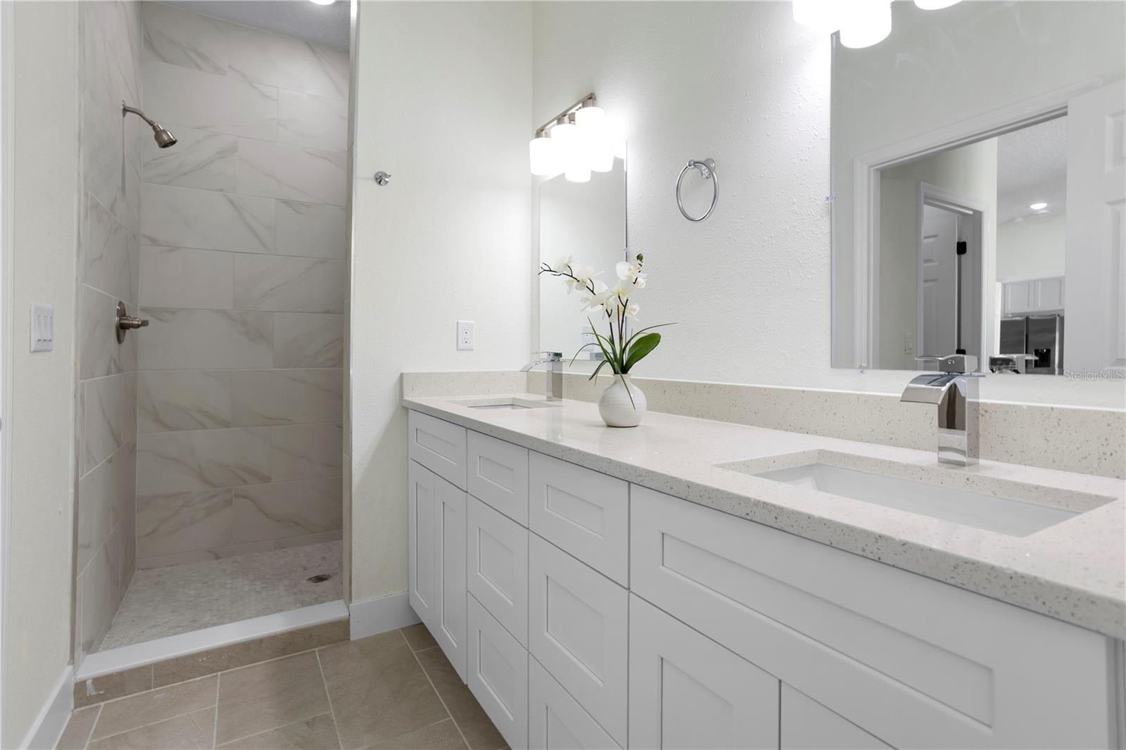 Image 17 of 28 For 9915 Cypress Park Drive