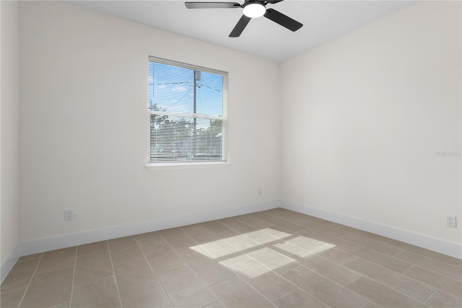 Image 21 of 28 For 9915 Cypress Park Drive
