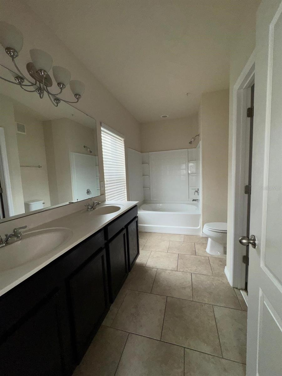 Image 11 of 15 For 6570 Goldenrod Road 84a