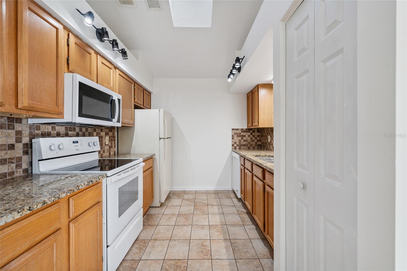 Image 11 of 40 For 118 Meadow Boulevard