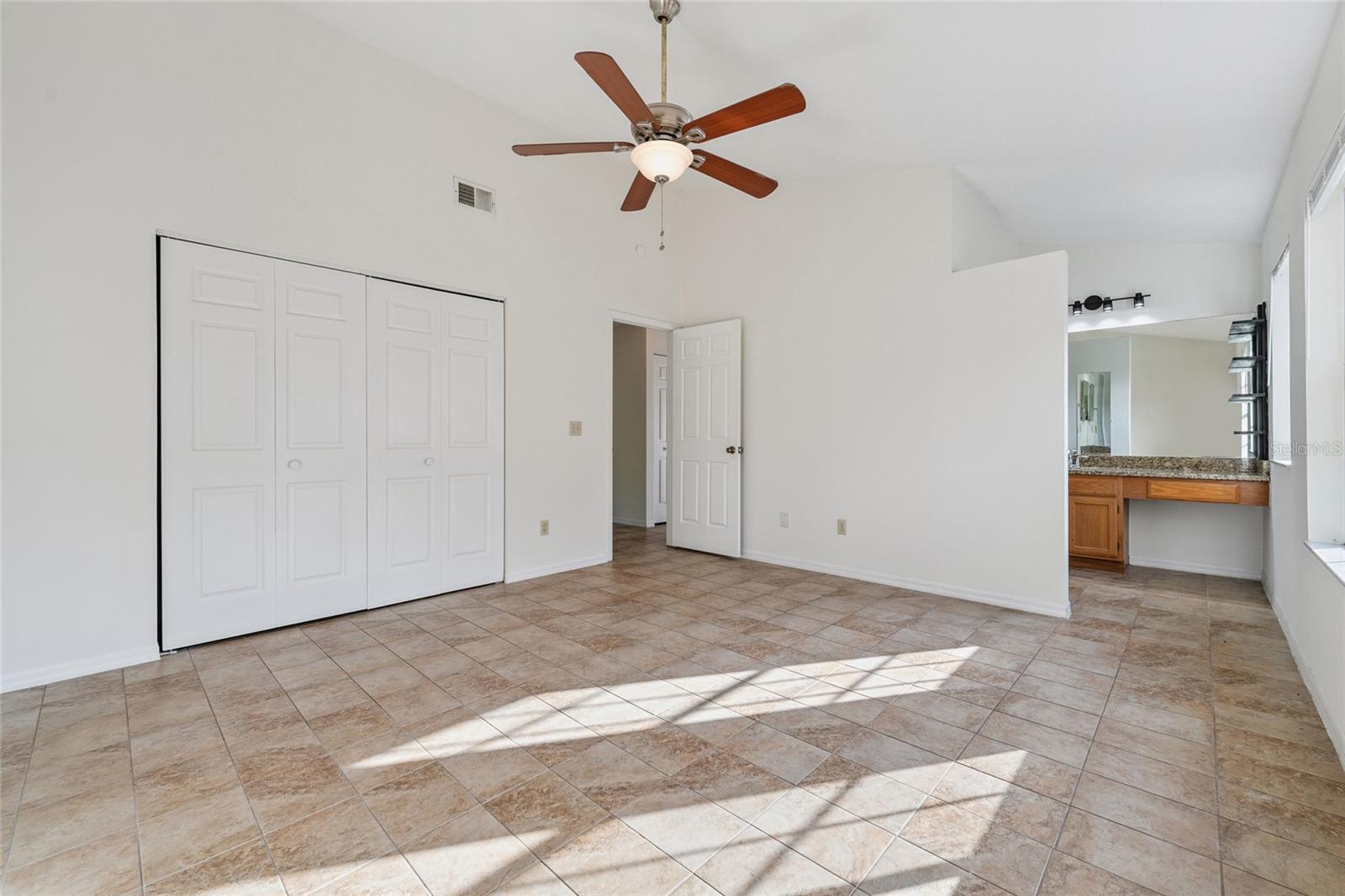 Image 18 of 40 For 118 Meadow Boulevard