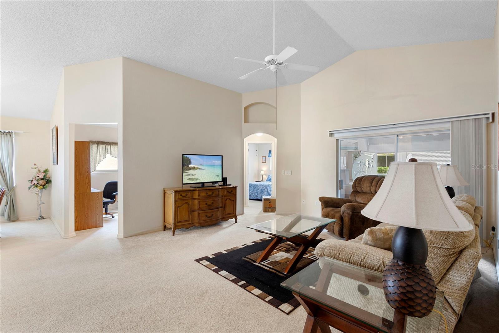 Image 8 of 59 For 3707 Doune Way
