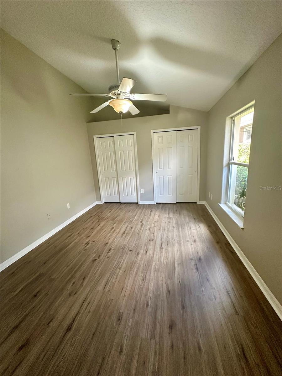 Image 21 of 28 For 10446 Stone Glen Drive