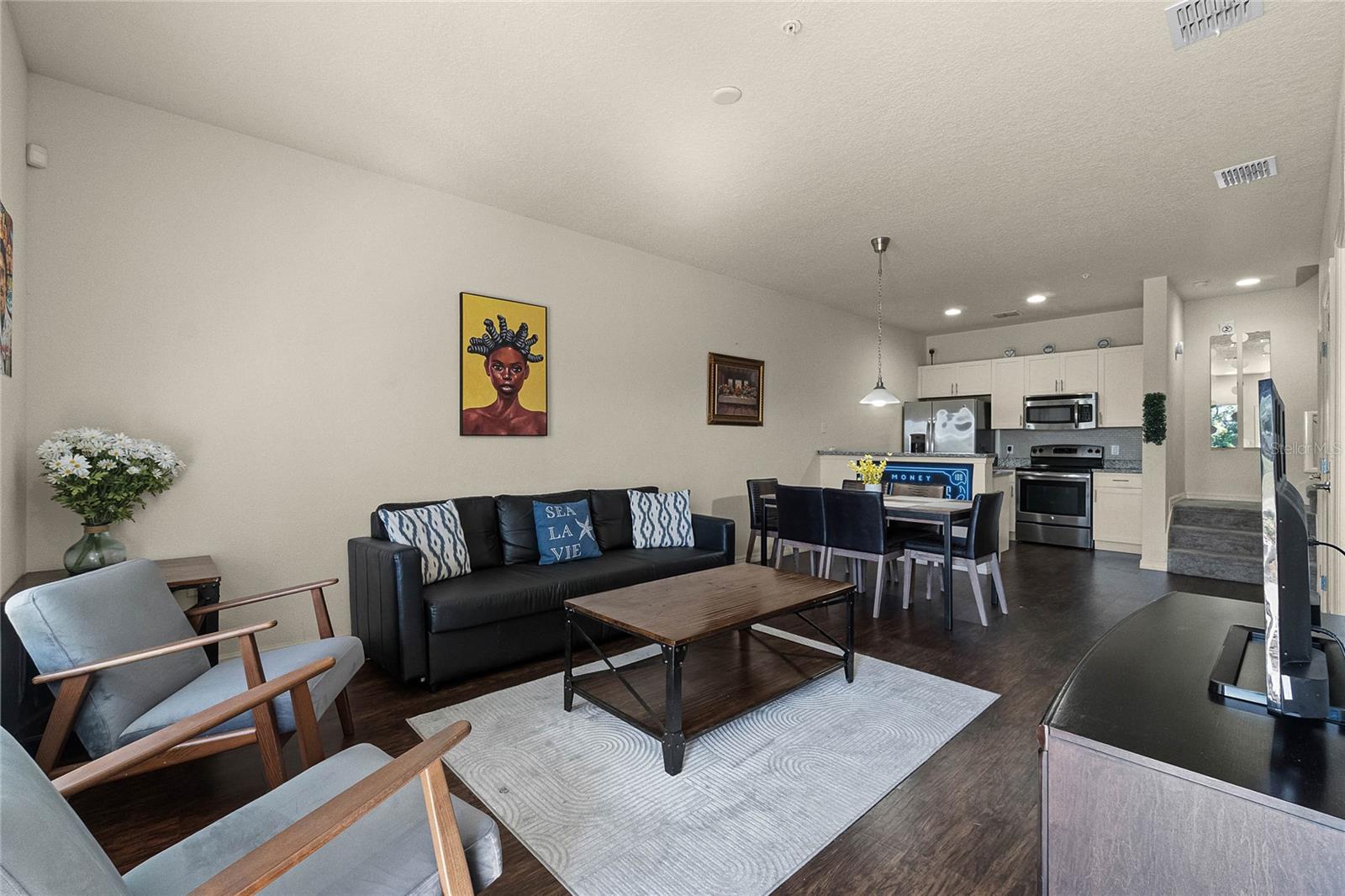 Image 5 of 19 For 2900 Edenshire Way 107