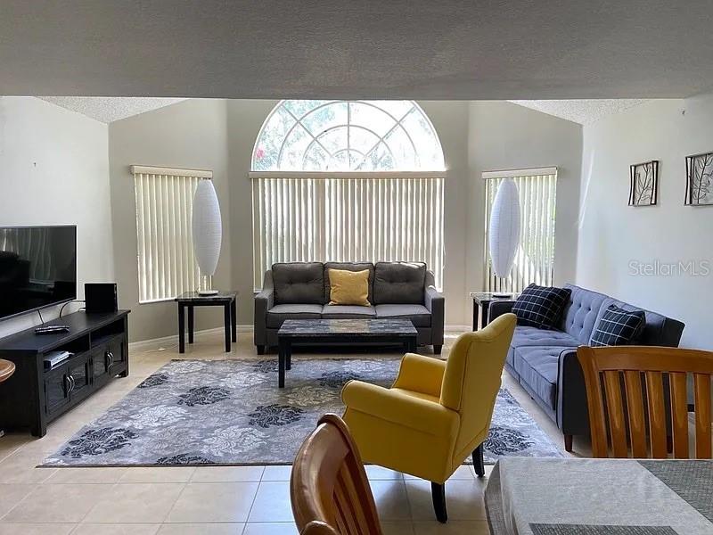 Image 4 of 11 For 5012 Laguna Bay Circle 67