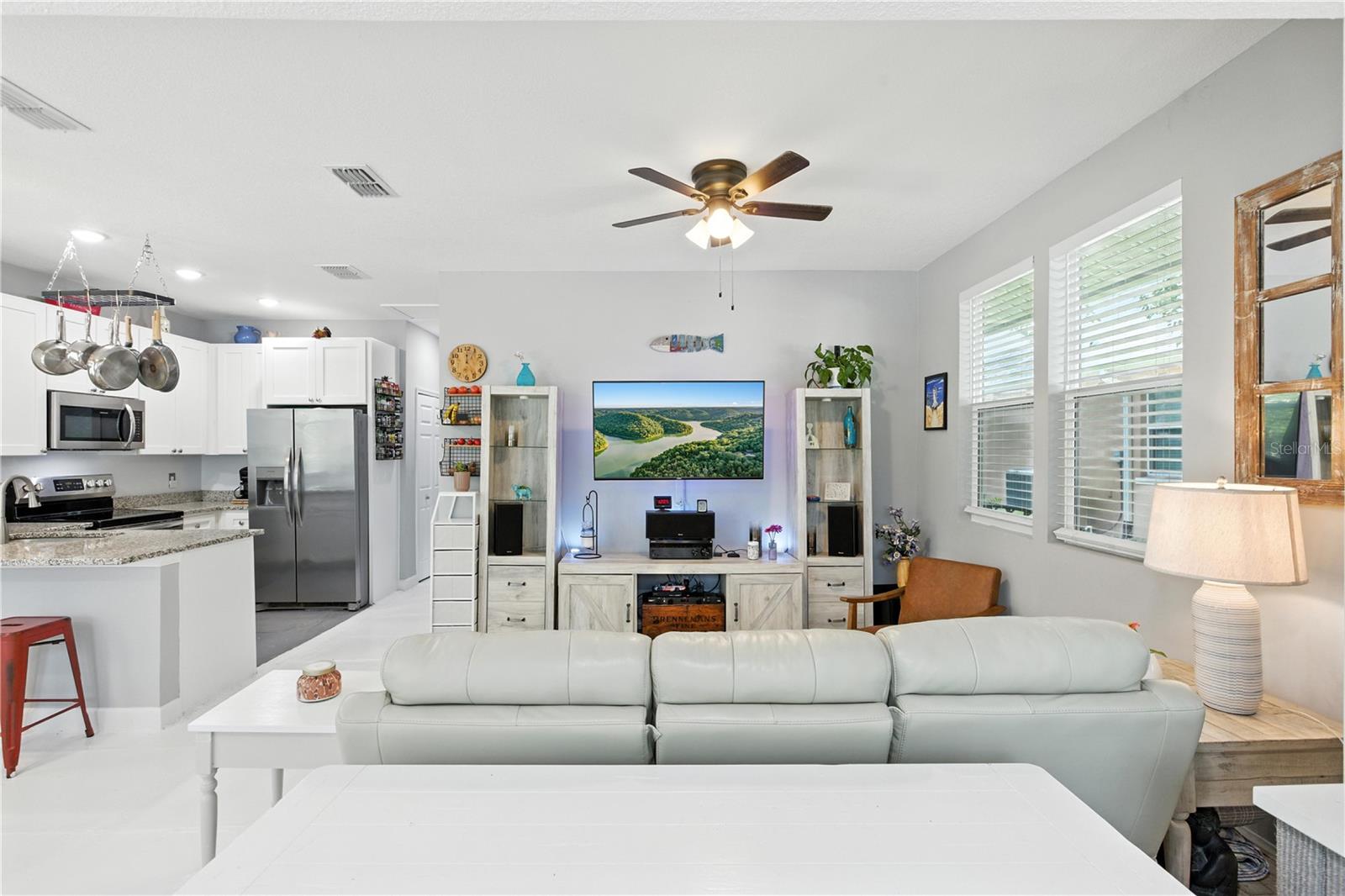 Image 12 of 44 For 807 Minnesota Avenue