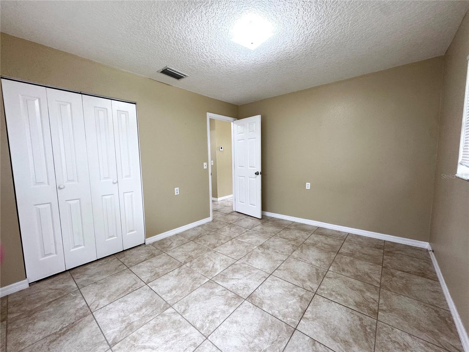 Image 5 of 8 For 2113 Bonneville Drive 2113