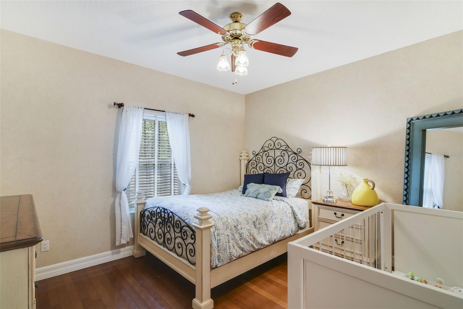 Image 16 of 25 For 8445 Shady Glen Drive