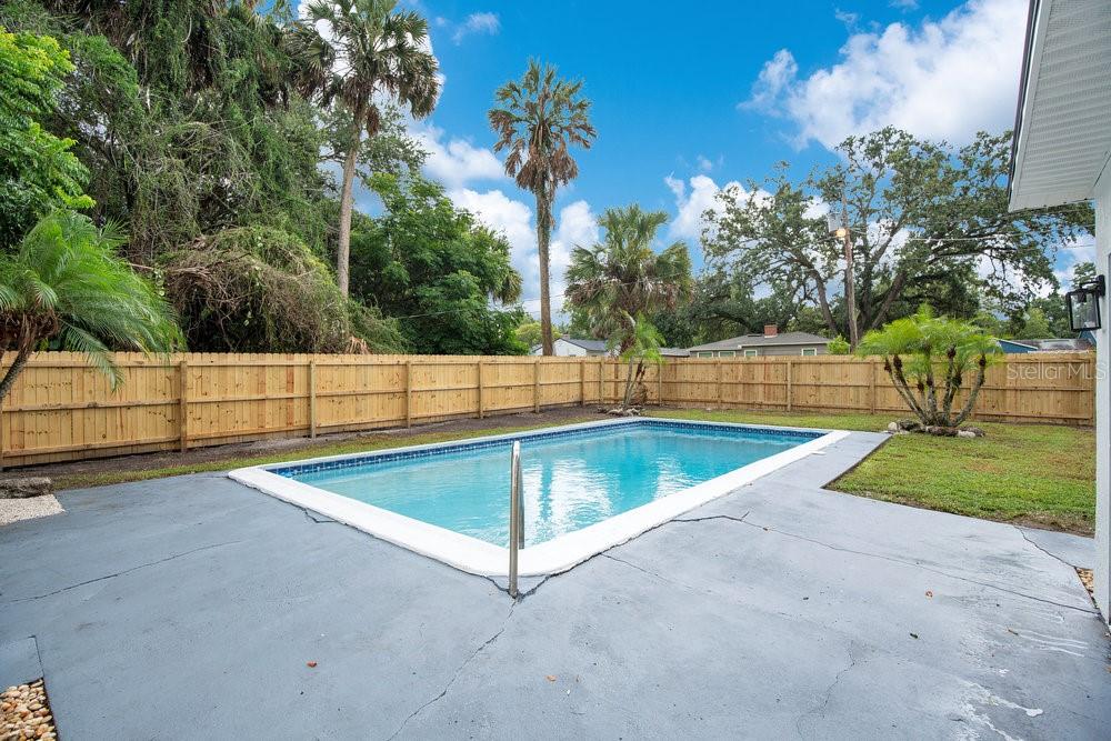 Image 19 of 28 For 811 Escambia Drive