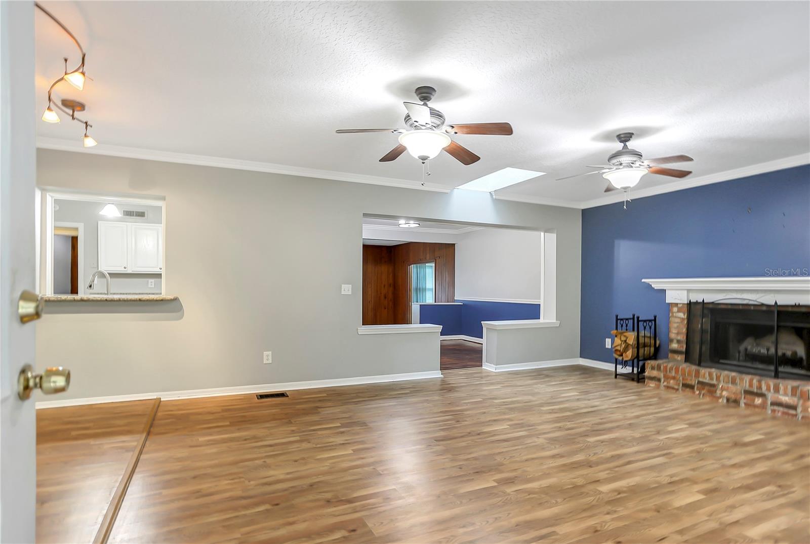 Image 11 of 38 For 801 Miller Street