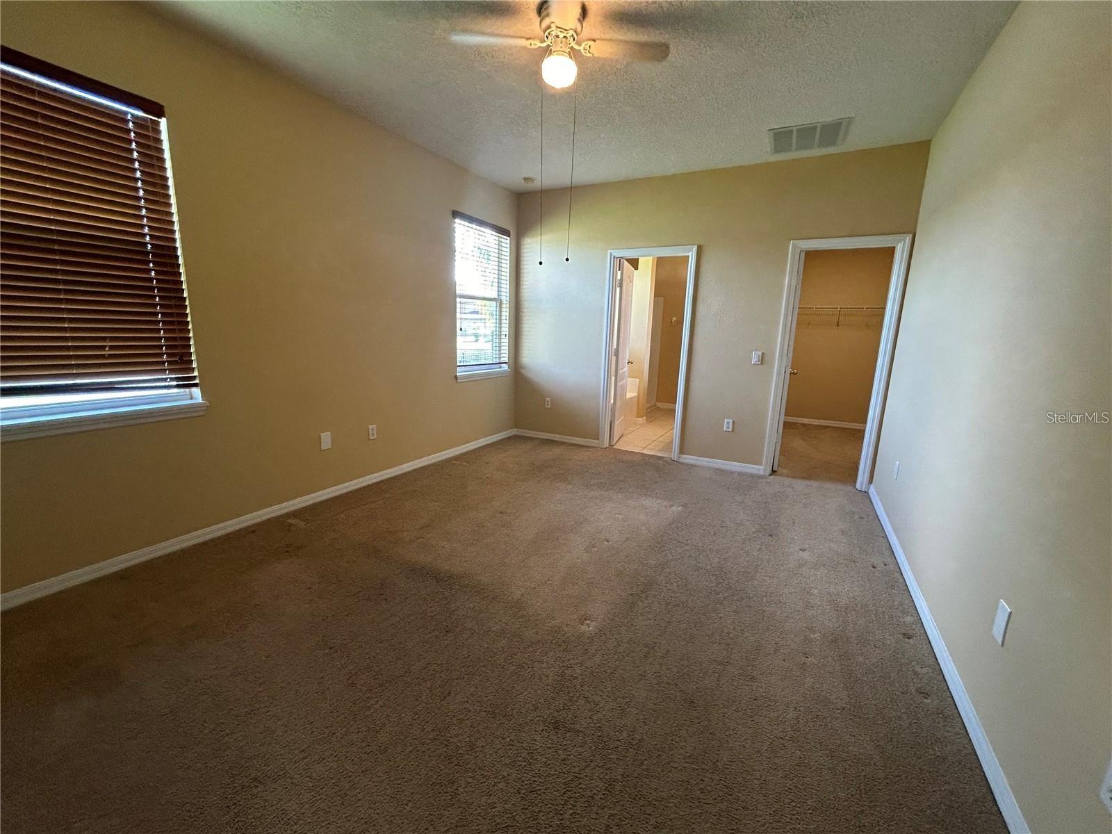 Image 11 of 26 For 10507 Eastpark Lake Drive