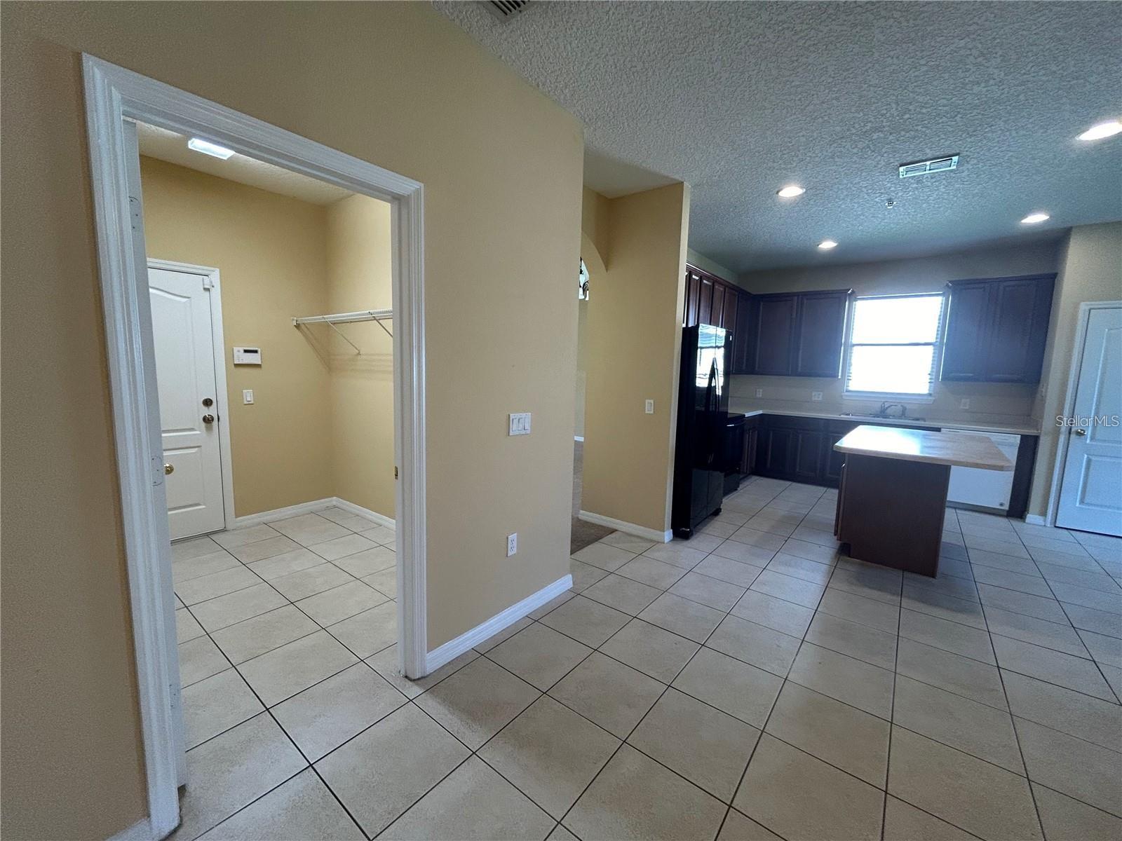 Image 20 of 26 For 10507 Eastpark Lake Drive