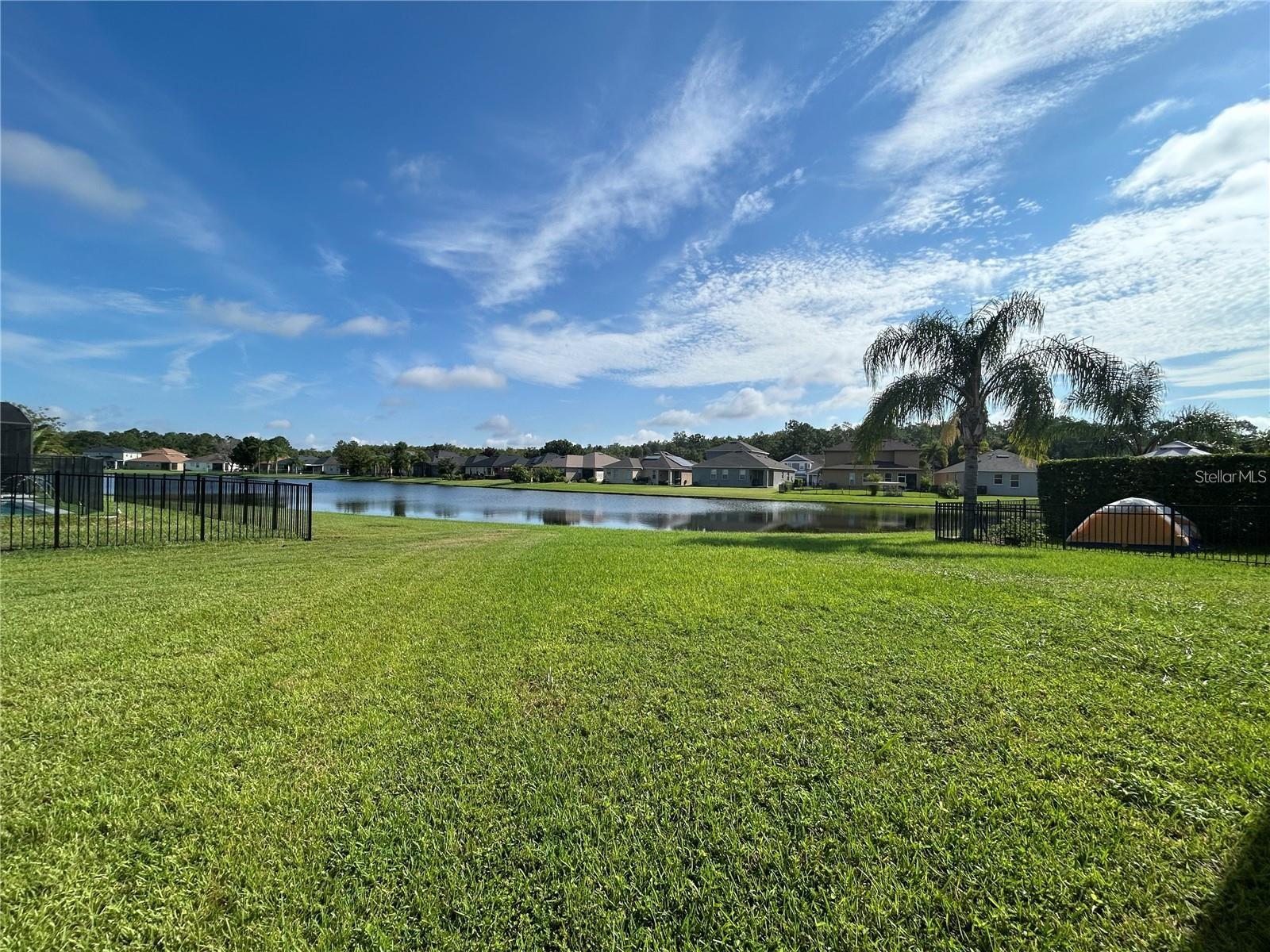Image 4 of 26 For 10507 Eastpark Lake Drive