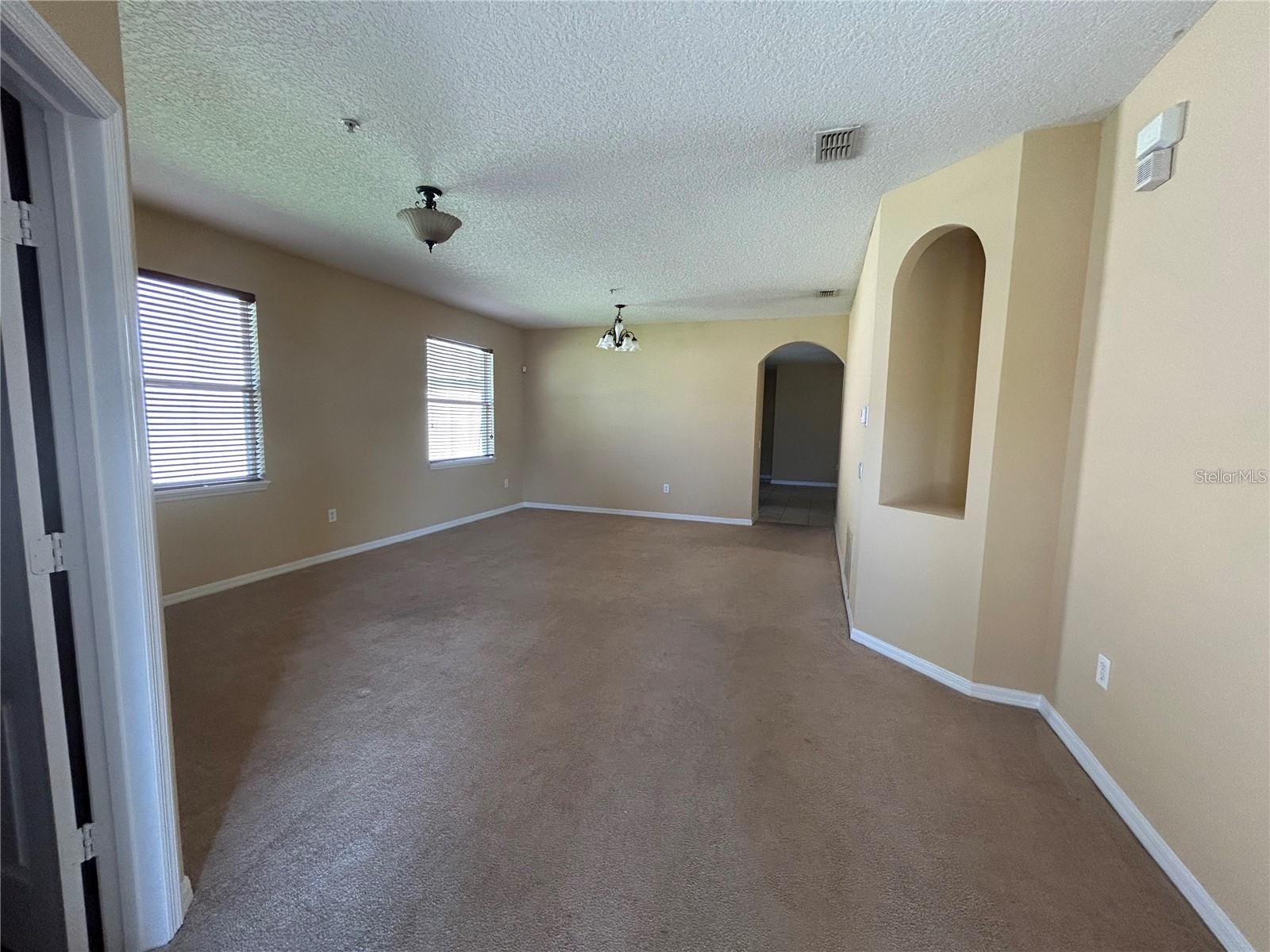 Image 5 of 26 For 10507 Eastpark Lake Drive