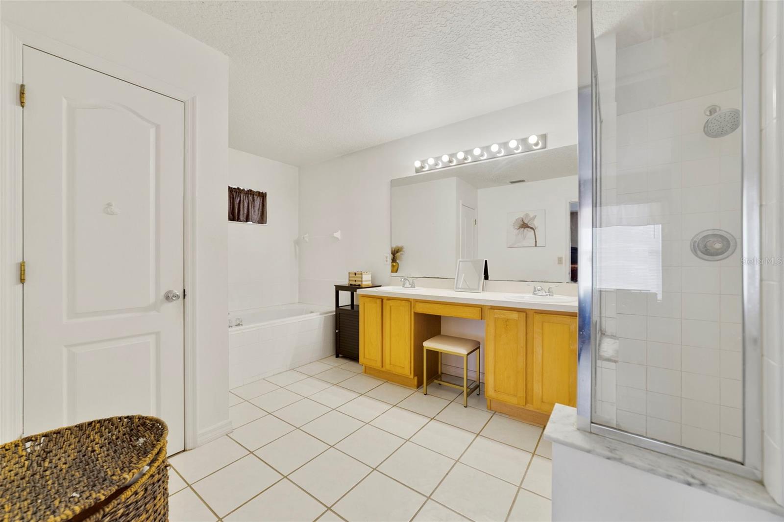 Image 12 of 21 For 1339 Falconwood Court