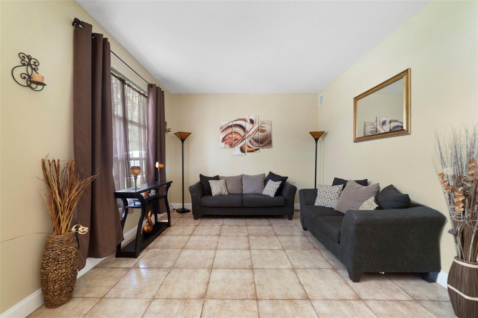 Image 4 of 21 For 1339 Falconwood Court