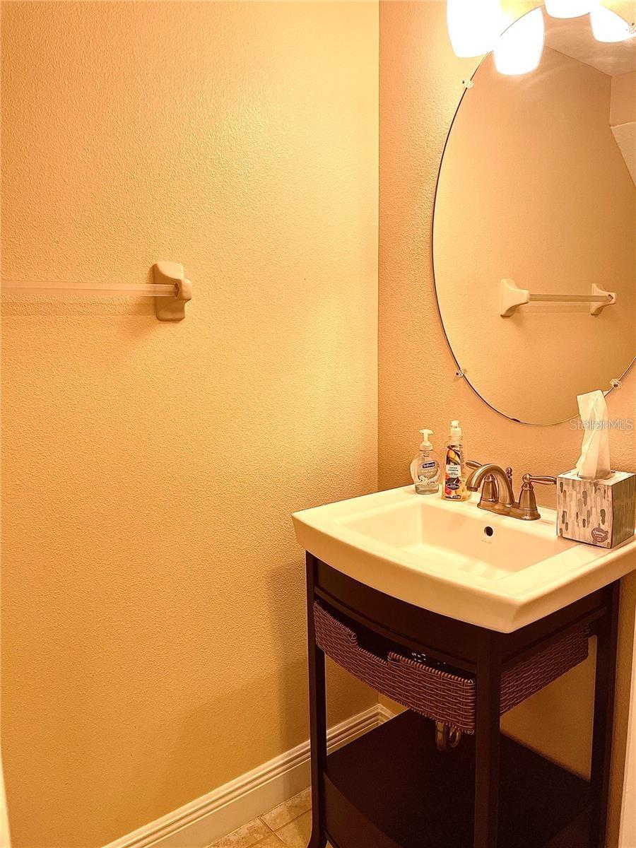 Image 21 of 29 For 9403 Tawnyberry Street