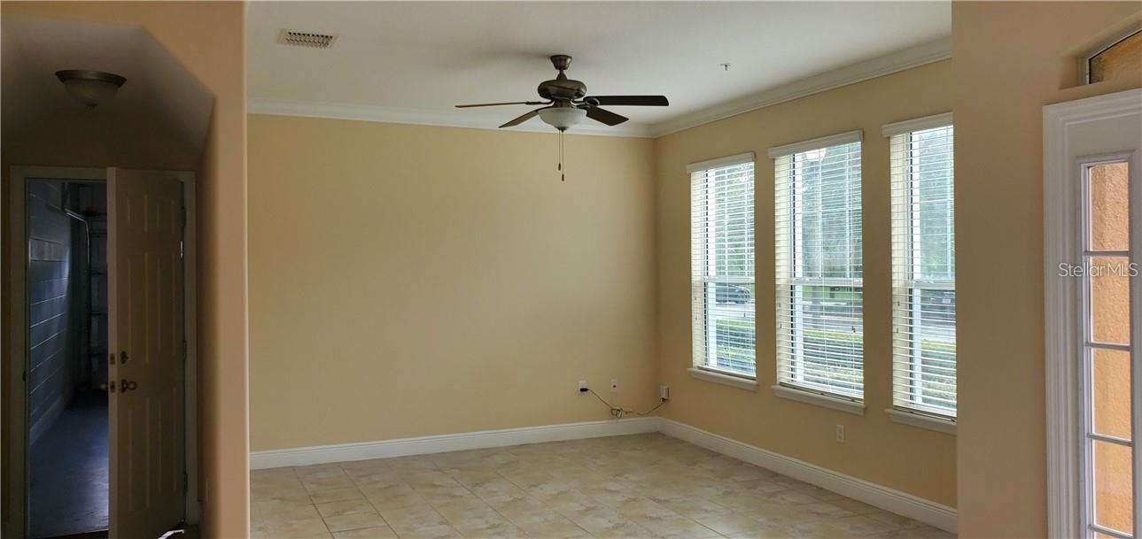 Image 8 of 29 For 9403 Tawnyberry Street