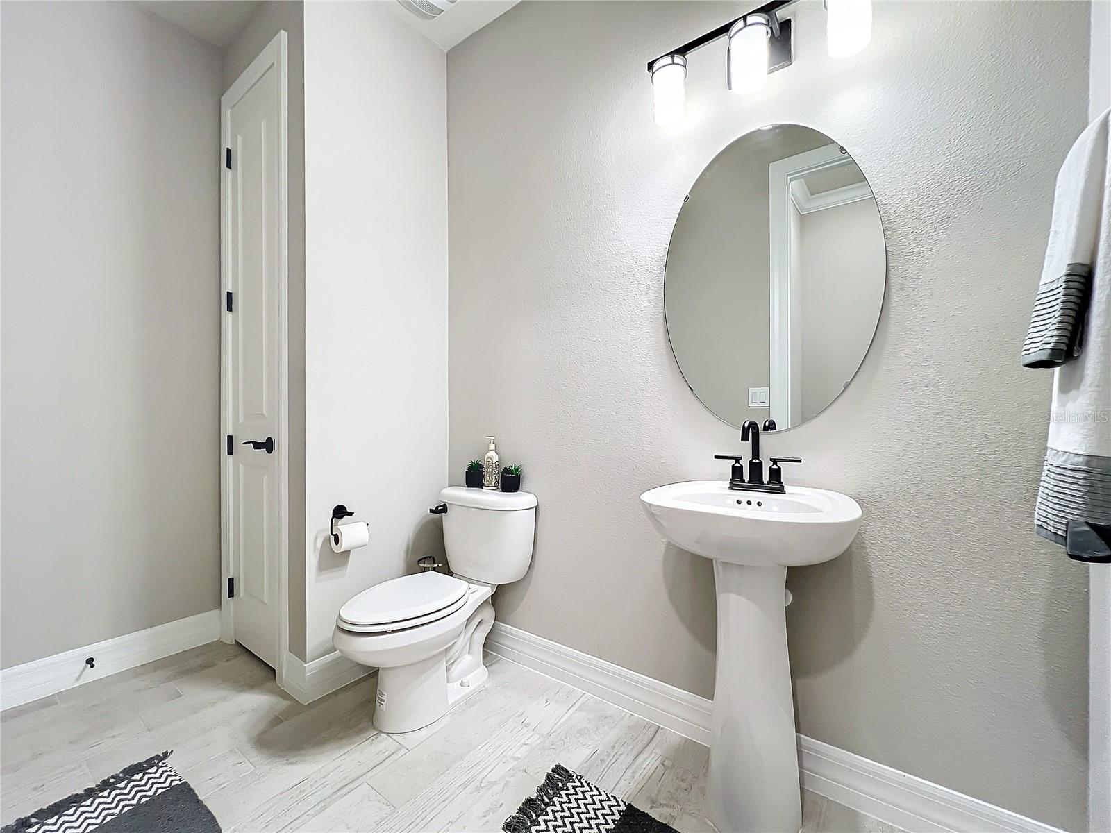 Image 36 of 65 For 4234 Sunset Preserve Boulevard
